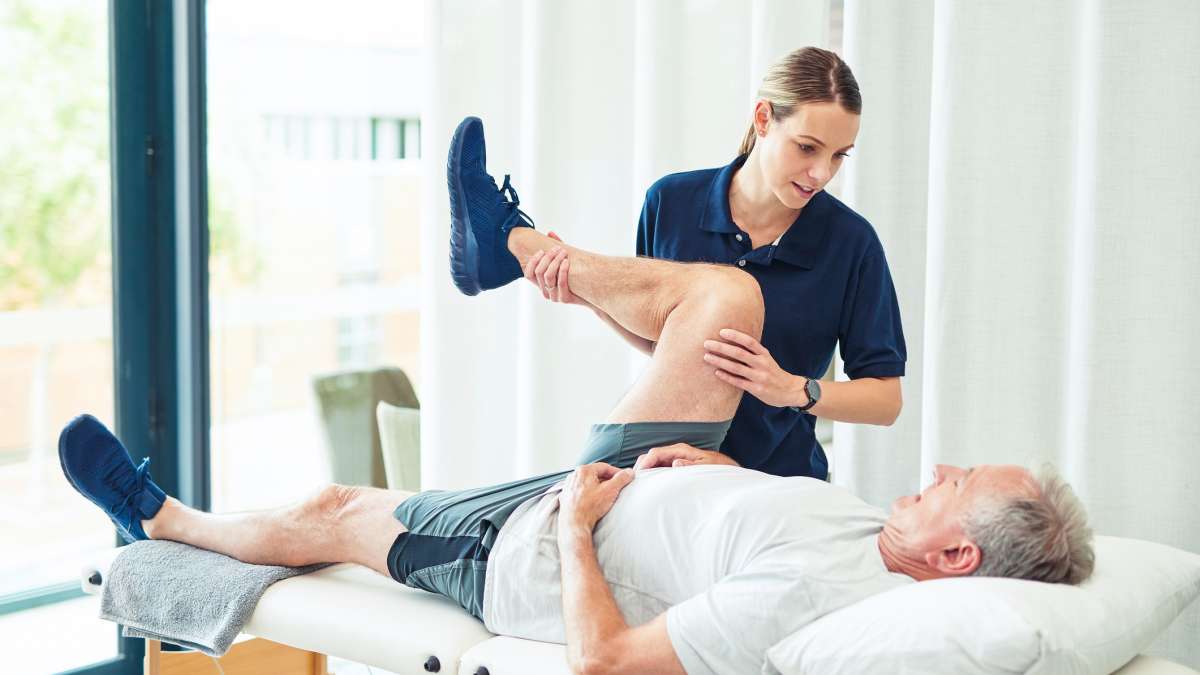 Medication vs. Holistic Approaches in Pain Management